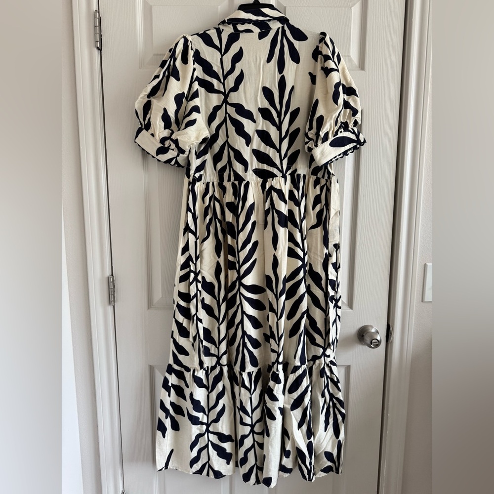 Entro Navy Leaf Print Midi Dress - Picture 8 of 8